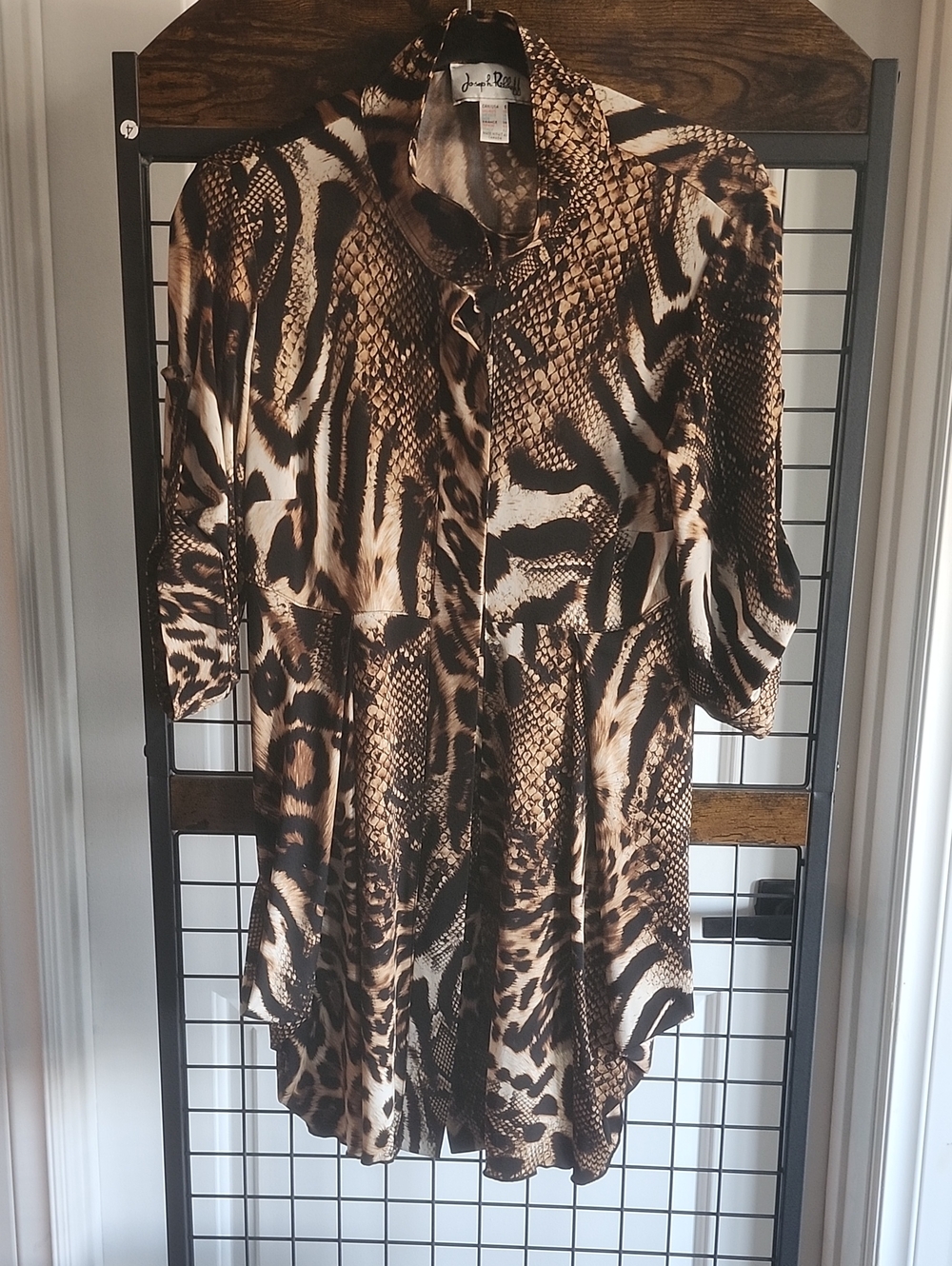 Vintgage Joseph Ribkoff Top in Brown and Cream. Made in Canada